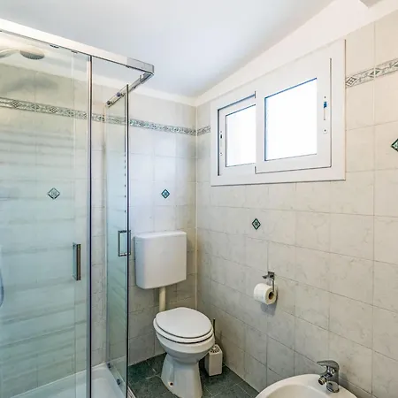 By Interhome